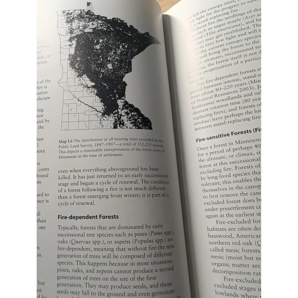 Trees and Shrubs of Minnesota (The Complete Guide to Species Identification) VG